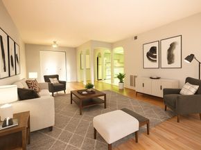 9 Shadowbrook Ln 27, Milford MA 01757
