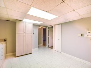9 Shadowbrook Ln 27, Milford MA 01757