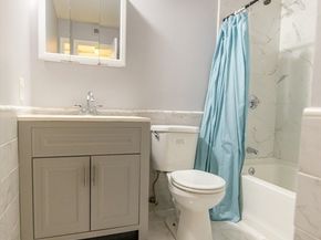 9 Shadowbrook Ln 27, Milford MA 01757