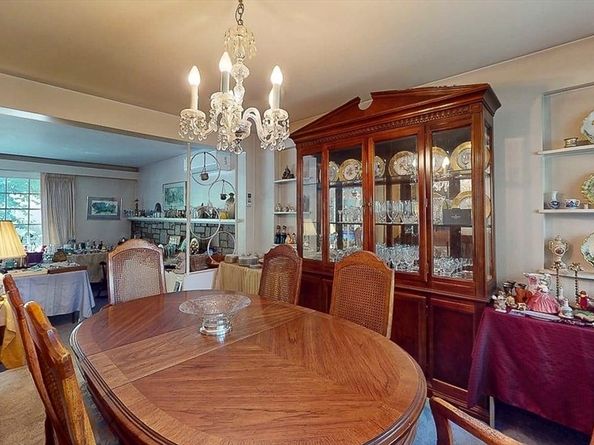 42 Ellis Dr, Worcester MA 01609