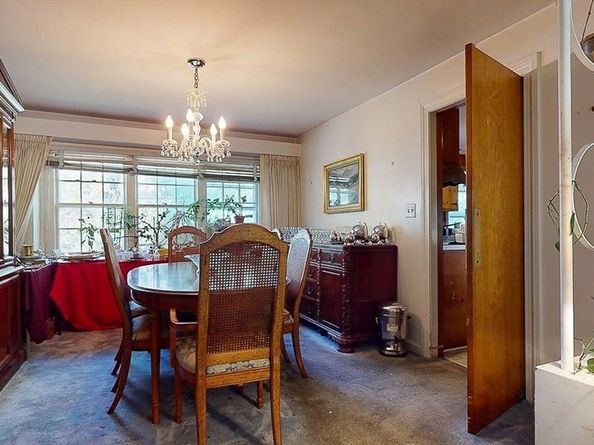42 Ellis Dr, Worcester MA 01609