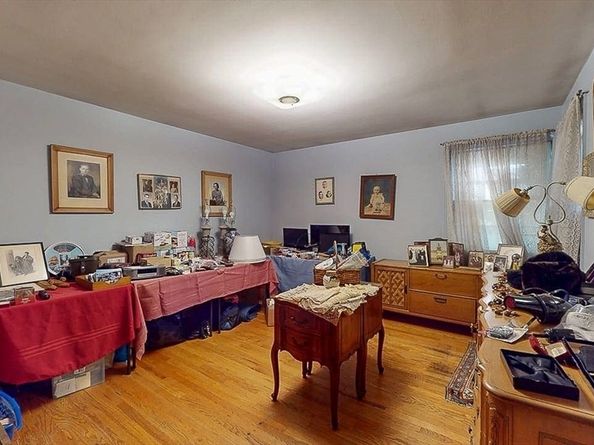 42 Ellis Dr, Worcester MA 01609