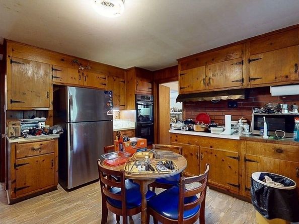 42 Ellis Dr, Worcester MA 01609