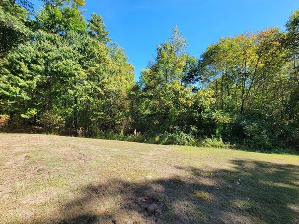 297 Sheldon Rd, Barre MA 01005