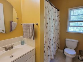 297 Sheldon Rd, Barre MA 01005