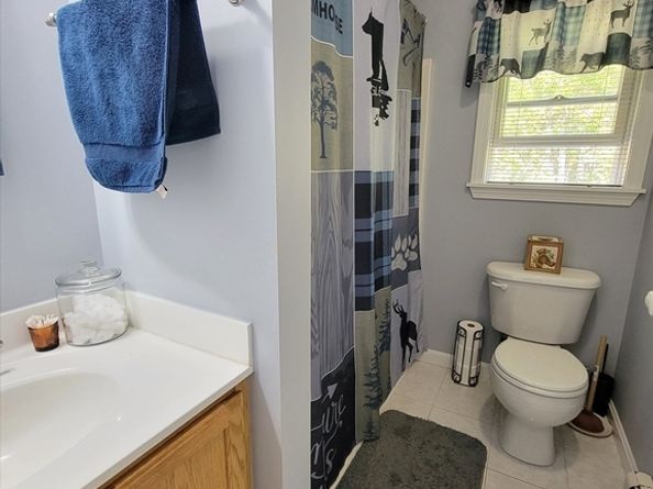 297 Sheldon Rd, Barre MA 01005