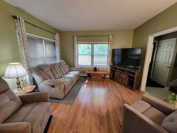297 Sheldon Rd, Barre MA 01005