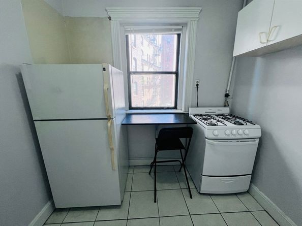 52 Charlesgate East 160, Boston MA 02215