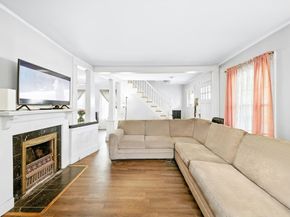 27 Clifton St, Fitchburg MA 01420