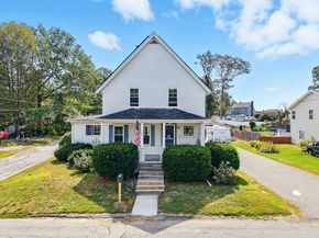 27 Clifton St, Fitchburg MA 01420