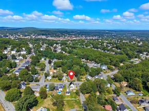27 Clifton St, Fitchburg MA 01420