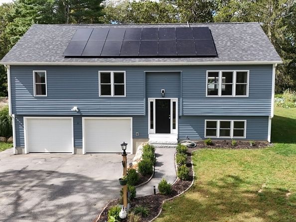8 Hillside Dr, Sturbridge MA 01566