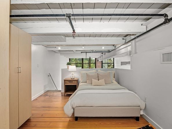 1 Aberdeen Way 113, Cambridge MA 02138