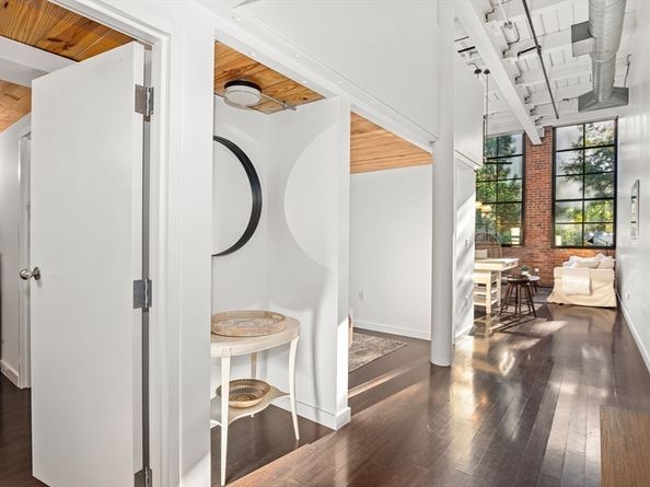1 Aberdeen Way 113, Cambridge MA 02138