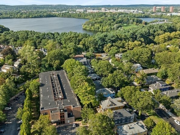 1 Aberdeen Way 113, Cambridge MA 02138