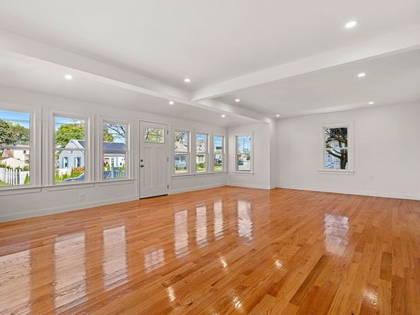 29 Willson Street, Salem MA 01970