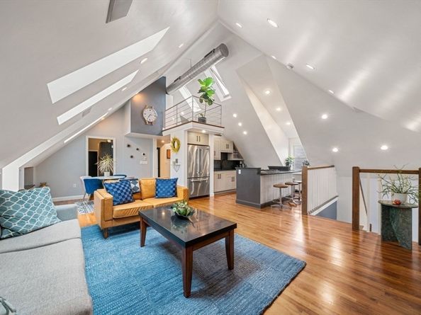 72 Tuttle St 3, Boston MA 02125