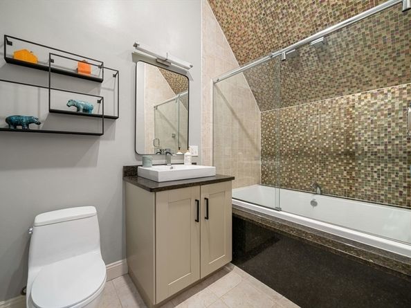 72 Tuttle St 3, Boston MA 02125