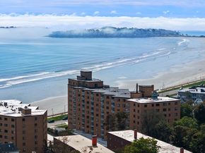 300 Lynn Shore Dr 408, Lynn MA 01902