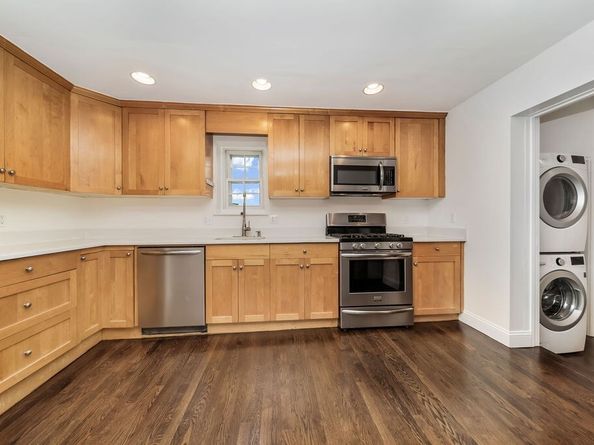16 Tremont St 2, Chelsea MA 02150