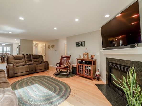 126 Saddlebred Road 63BB, Fitchburg MA 01420