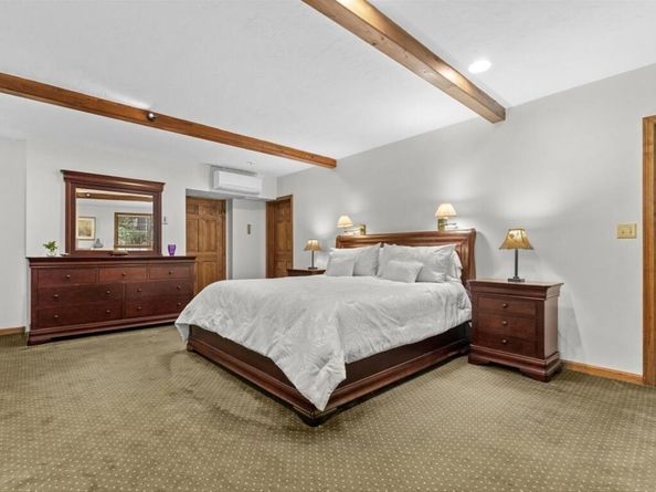 121 Bullard St, Holliston MA 01746