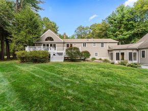 121 Bullard St, Holliston MA 01746