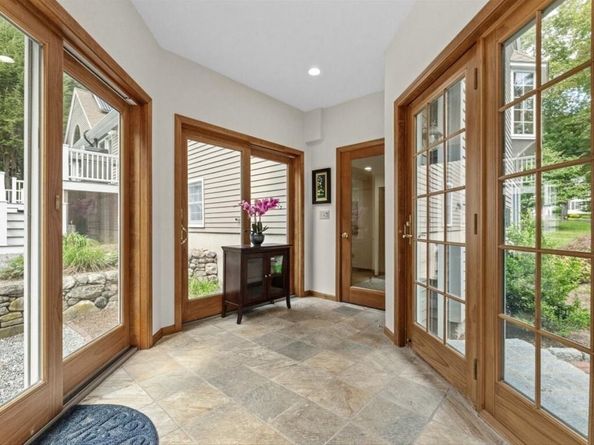 121 Bullard St, Holliston MA 01746