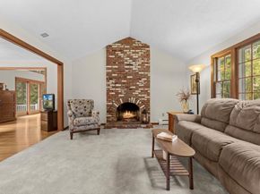 121 Bullard St, Holliston MA 01746