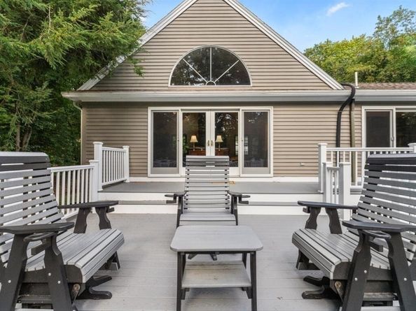 121 Bullard St, Holliston MA 01746