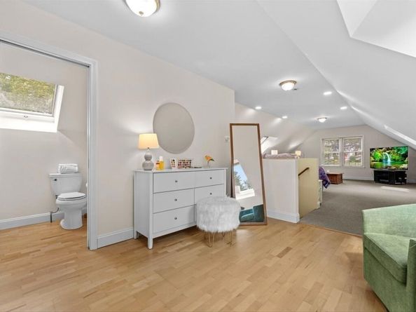 121 Bullard St, Holliston MA 01746