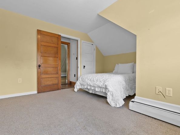 326 William St, Stoneham MA 02180