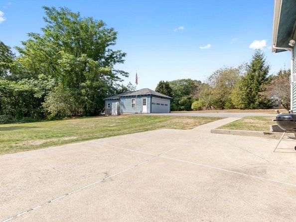 326 William St, Stoneham MA 02180