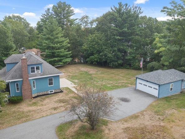 326 William St, Stoneham MA 02180