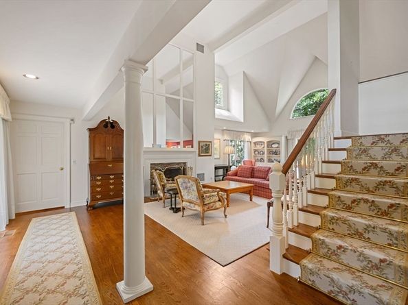 18 Phillips Pond Rd 18, Natick MA 01760