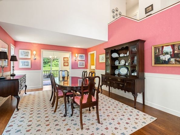 18 Phillips Pond Rd 18, Natick MA 01760