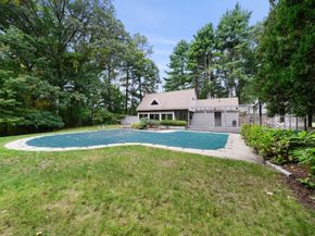 18 Phillips Pond Rd 18, Natick MA 01760