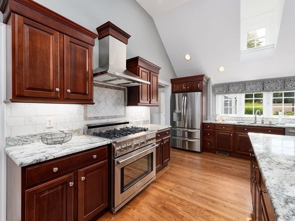 179 Washington St, Boxford MA 01921
