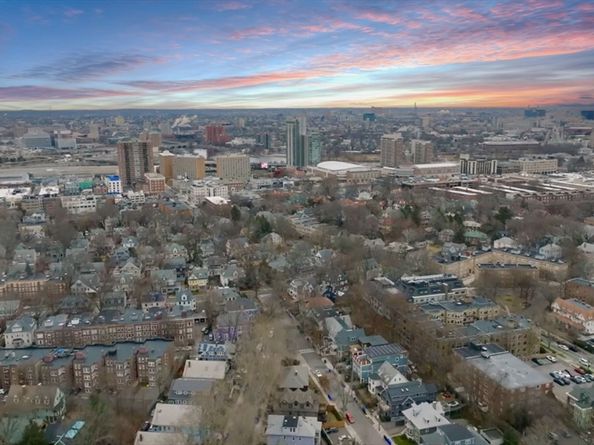 95 Beals Street 2, Brookline MA 02446