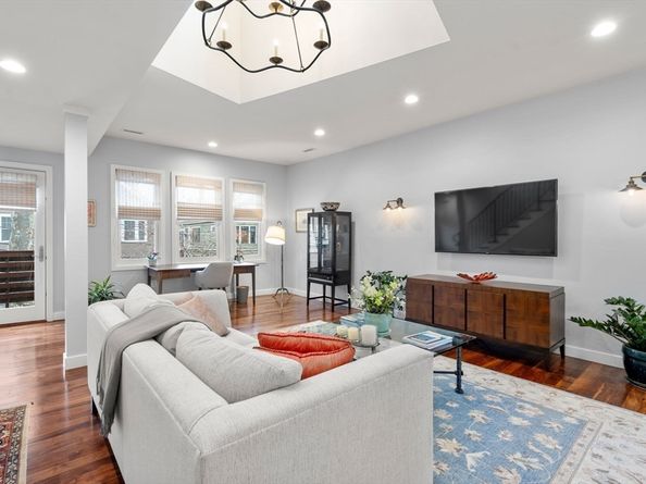 95 Beals Street 2, Brookline MA 02446