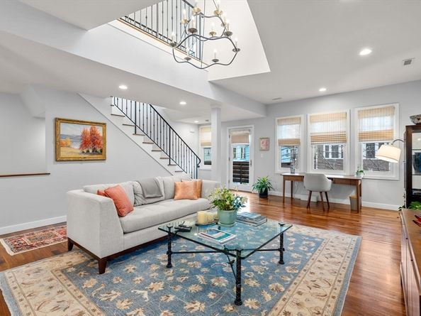 95 Beals Street 2, Brookline MA 02446