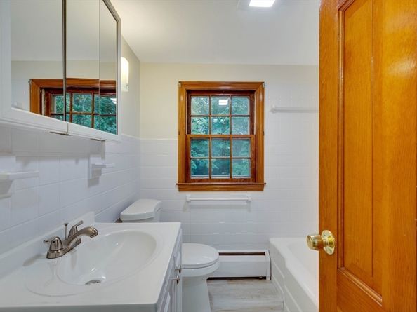 223 Washington St, Reading MA 01867