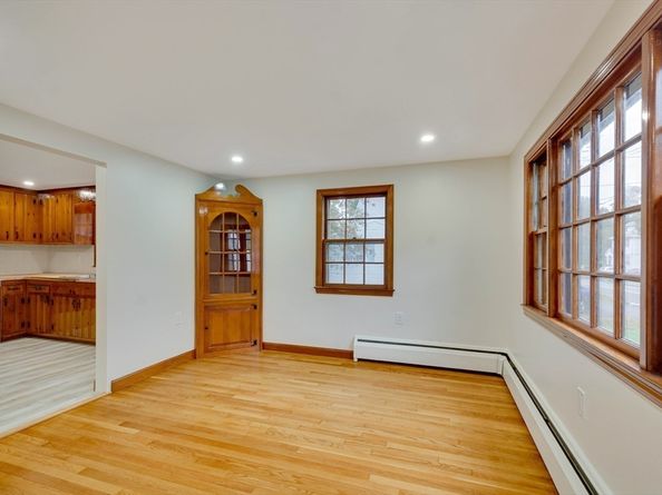 223 Washington St, Reading MA 01867