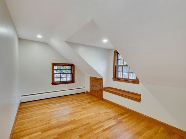 223 Washington St, Reading MA 01867