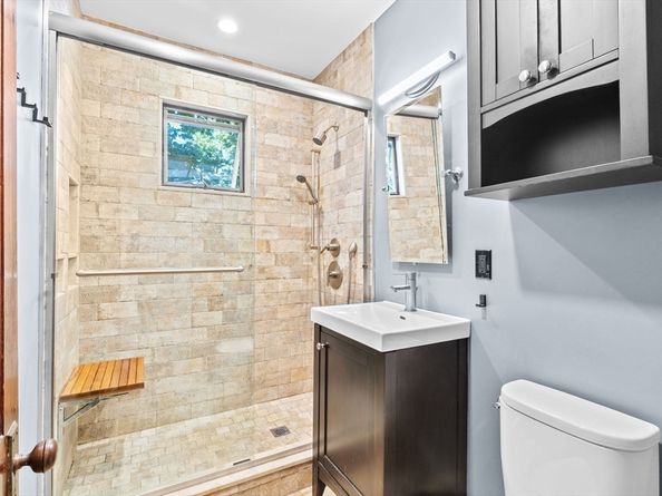 25 Whitby Terrace 3, Boston MA 02125