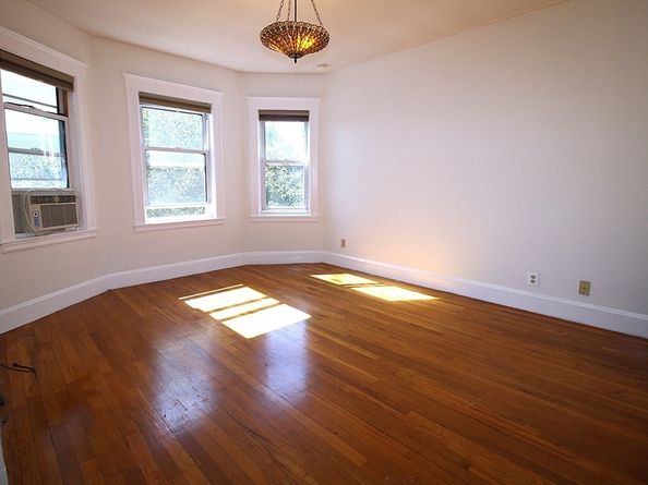 25 Whitby Terrace 3, Boston MA 02125