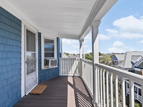 25 Whitby Terrace 3, Boston MA 02125