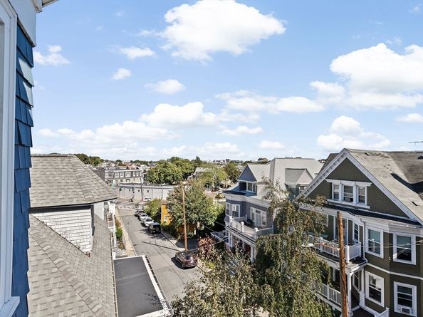 25 Whitby Terrace 3, Boston MA 02125