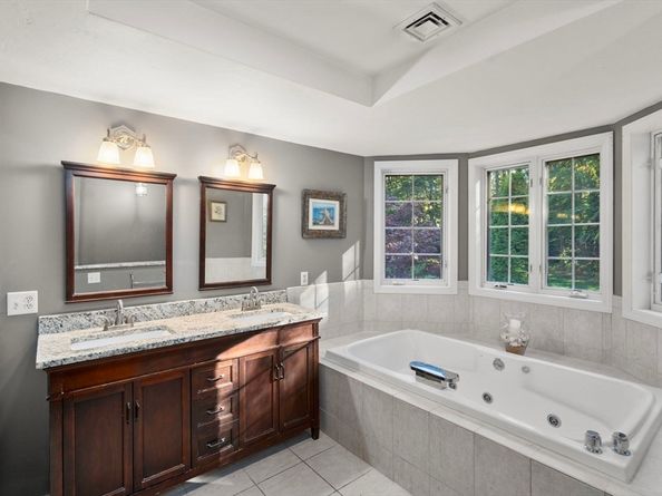 150 Sprague, Northbridge MA 01534