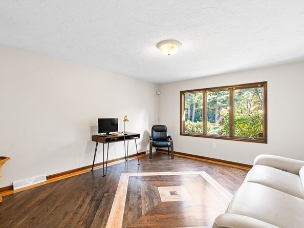 7 Saddle Ridge, Sudbury MA 01776